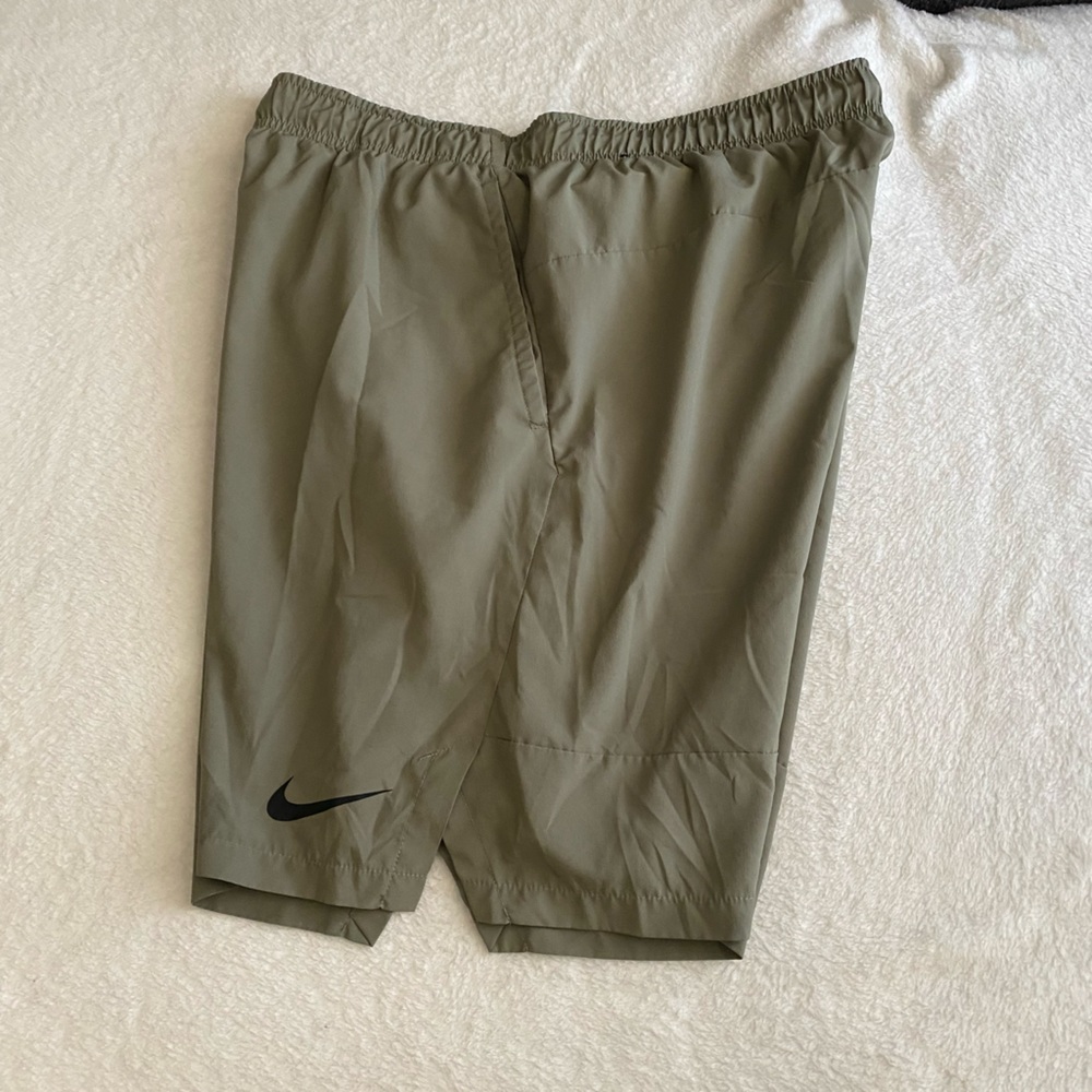 Nike Dri-FIT Flex Woven 9" Shorts